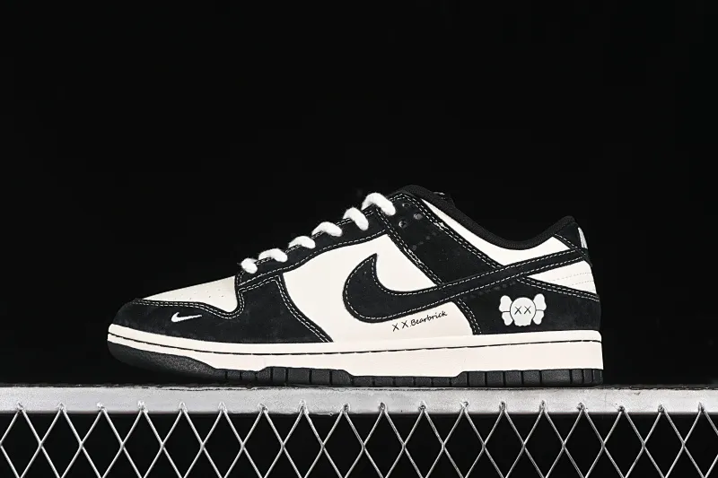 All categories Nk SB Dunk Series Nk SB Dunk Low High-end customized low-top sneakers Nk SB Dunk Low KAWS series-off-white black hook Anniversary high-end customized low-top casual sneakers MM1089-016